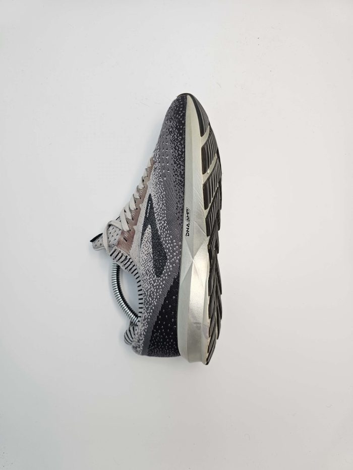کتونی بروکس مدل LEVITATE 2 - Image 6