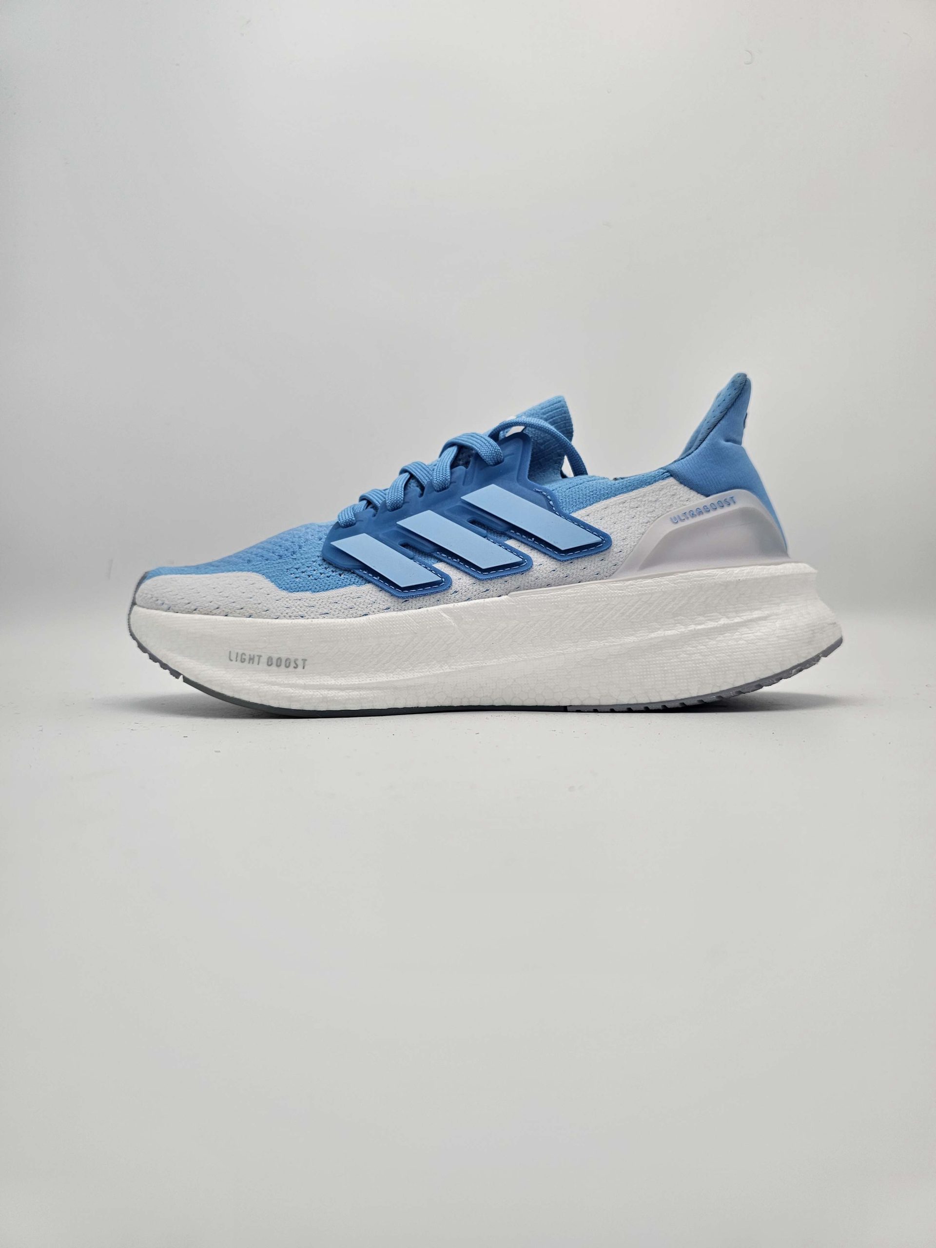 1000202597 کتونی آدیداس ULTRABOOST 5W - Image 1